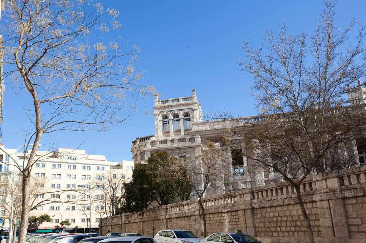 Апартаменты Apartamento De Lujo Nuevos Ministerios Chamberi Мадрид Экстерьер фото
